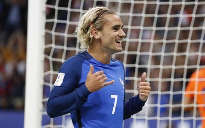 爱游戏电竞独家-卡尔登泰凌空抽射这球能进年度十佳